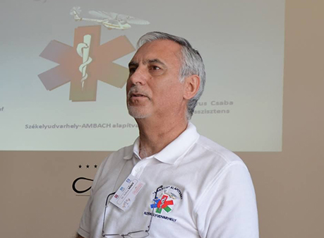 Beszélgetés dr. Ambrus József főorvossal - A szakmaiság jegyében jubilál a mentésügyi konferencia