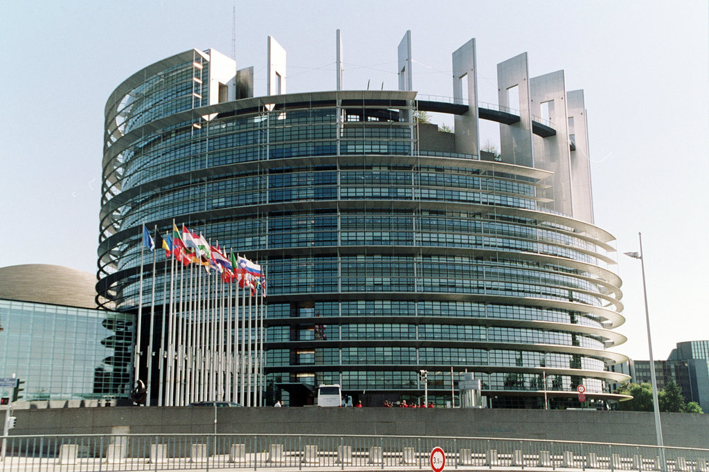 Elítélte az Európai Parlament kulturális bizottsága a Minority SafePack elutasítását