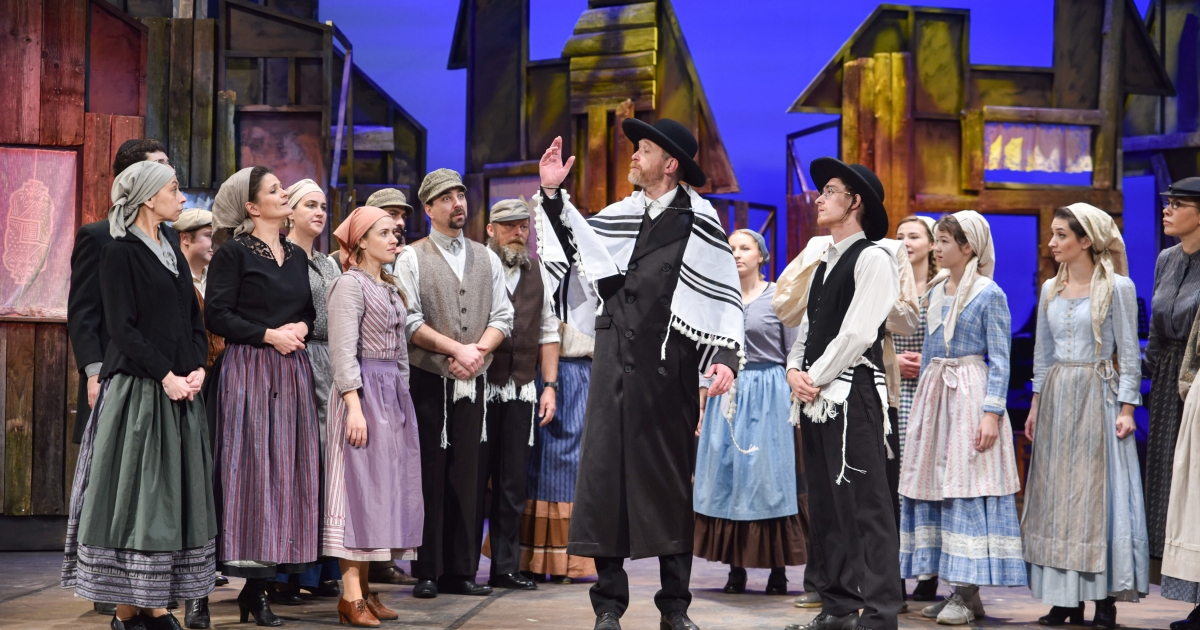 A Hargita Népe ajánlja: Óévbúcsúztató ünnepi előadás