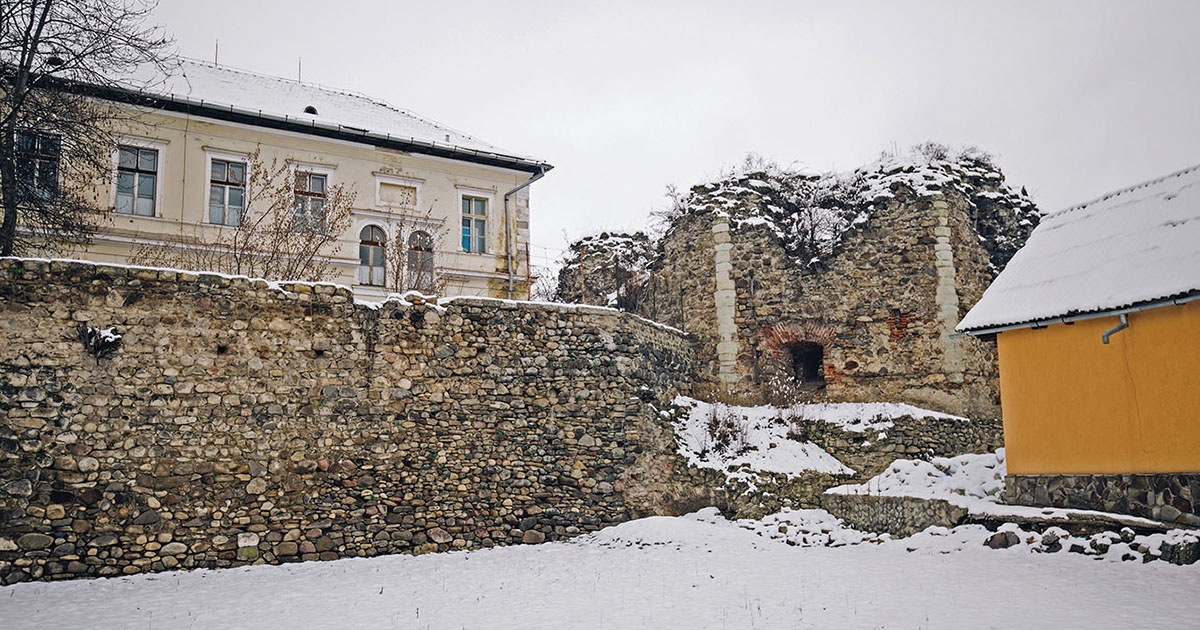 Hozzálátnak a Székelytámadt vár felújításának