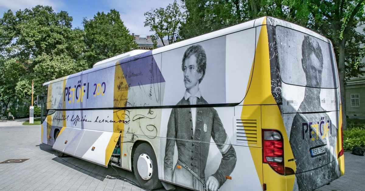 Csíkszeredán is „átröpűl” a Petőfi 200 – mozgó múzeumbusz