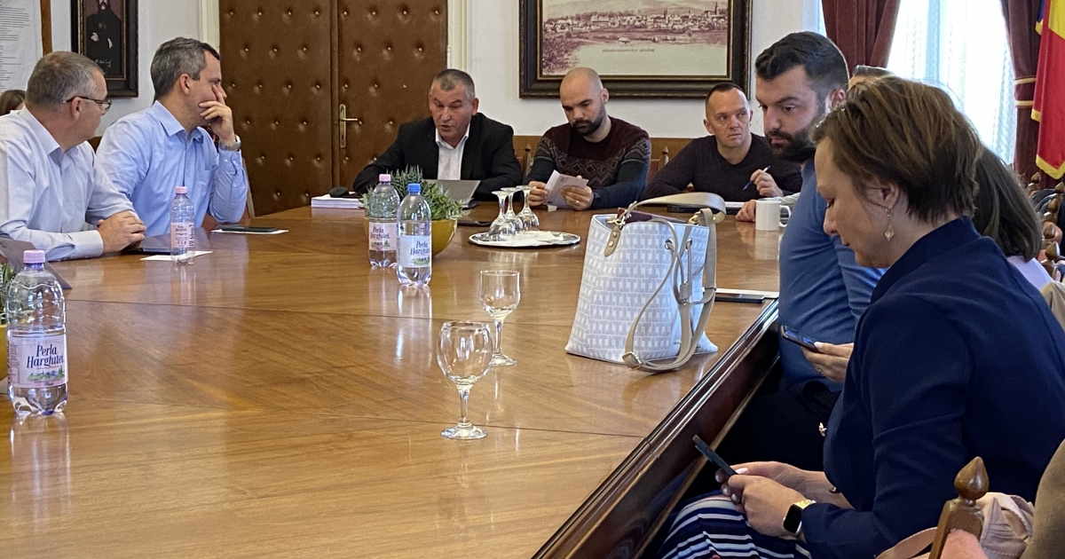 Gálfi pénzt kér, az önkormányzat nem enged