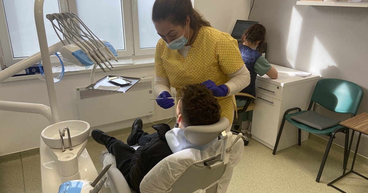 Rengeteg a szuvas fogú gyermek