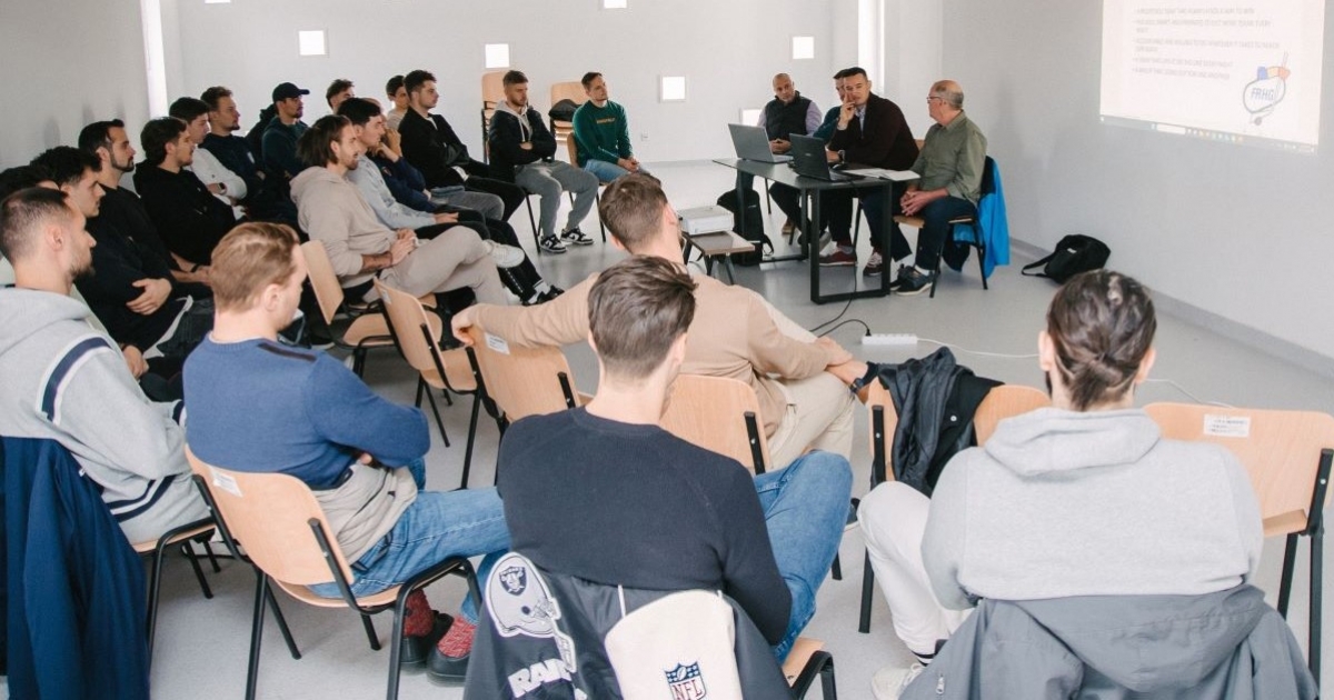 Az ifik egymás között meccseltek