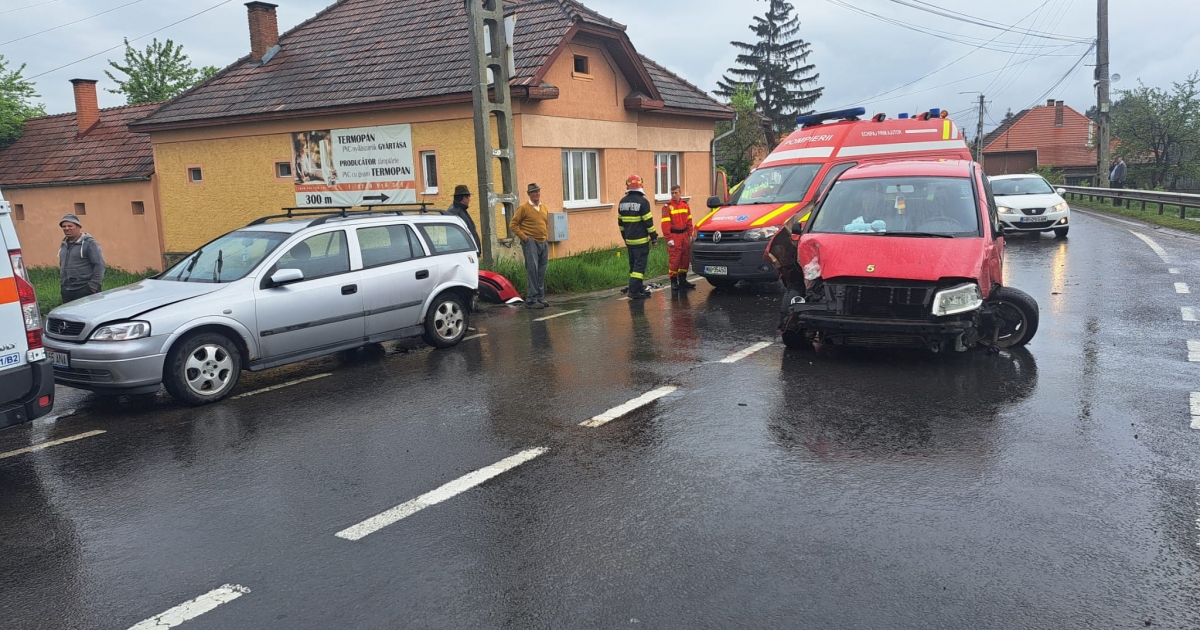 Három autó ütközött Dánfalván