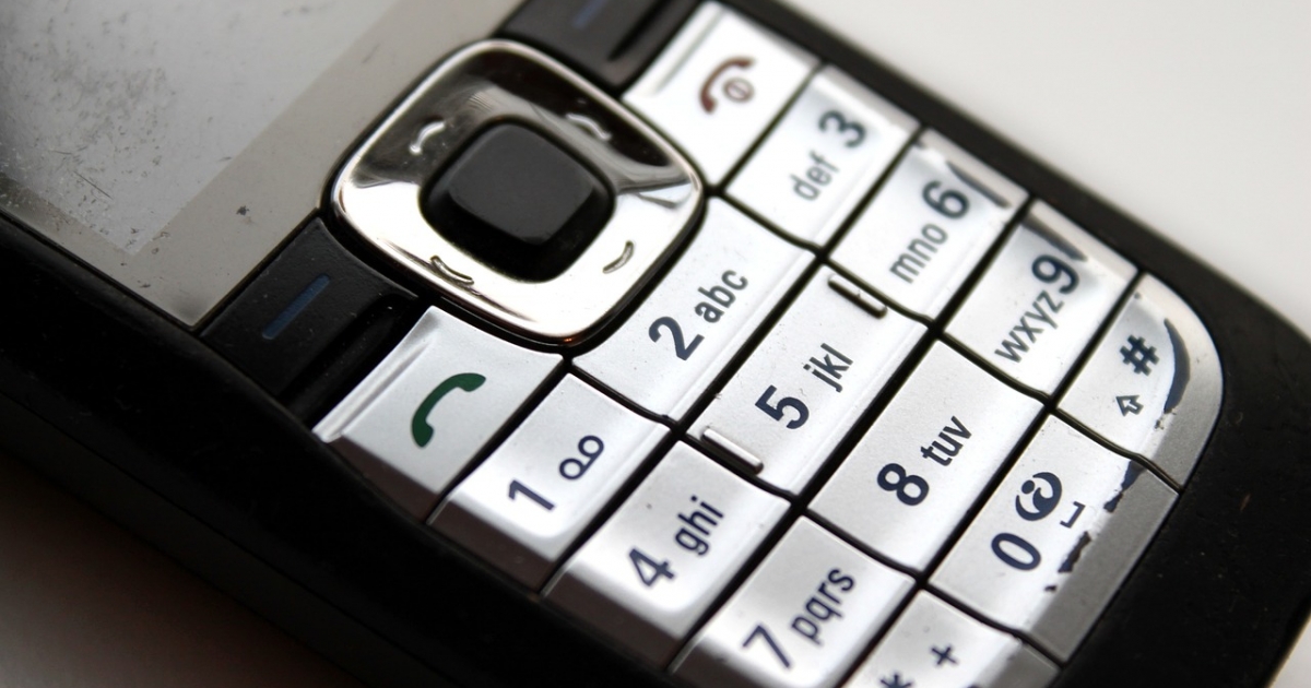 Magukat banki alkalmazottaknak kiadó telefonos csalókra figyelmeztet a rendőrség