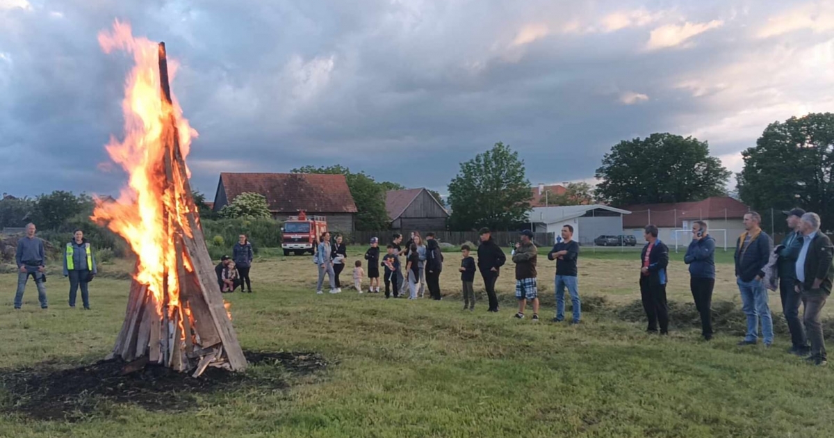 Őrtüzeket gyújtottak Csíkszék számos településén