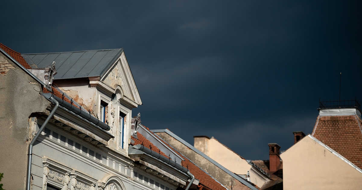 Délebbre kánikula, nálunk záporok következnek