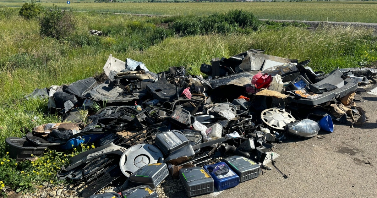 Negyvenezer lejes bírság járt a Csíkszereda külterületén elhagyott hulladékért