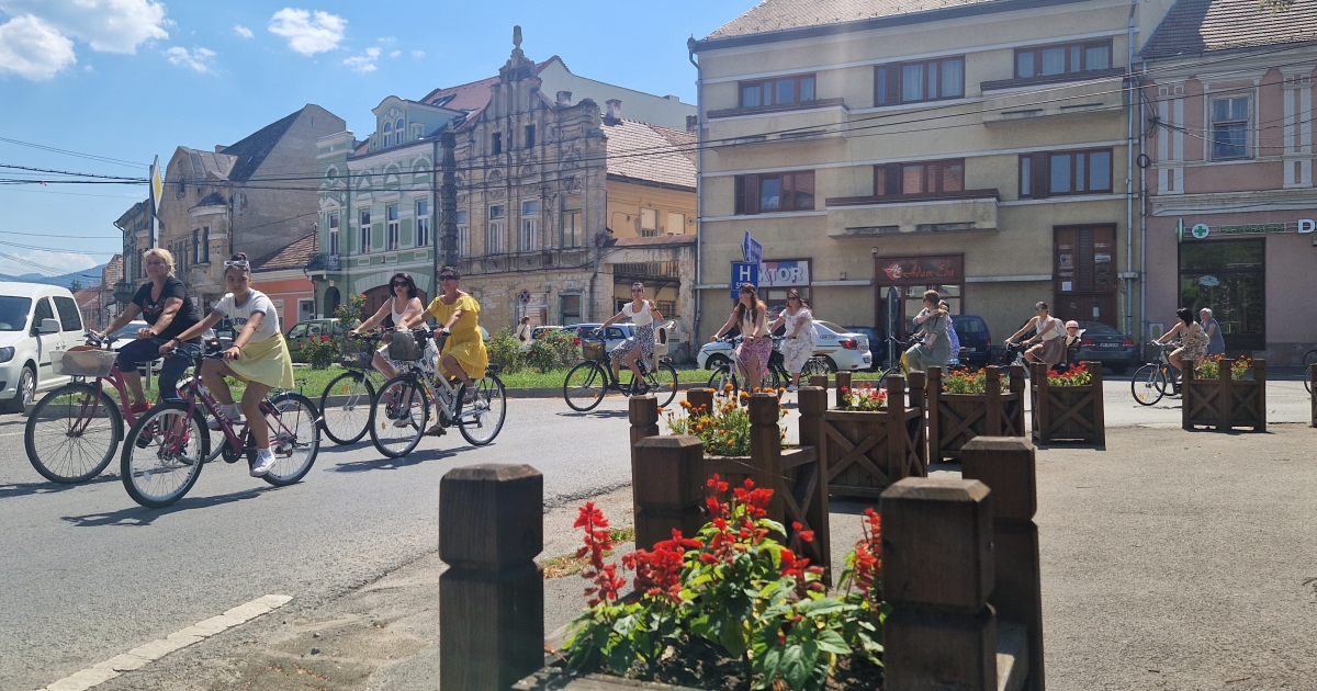 Szoknyában is lehet kerékpározni