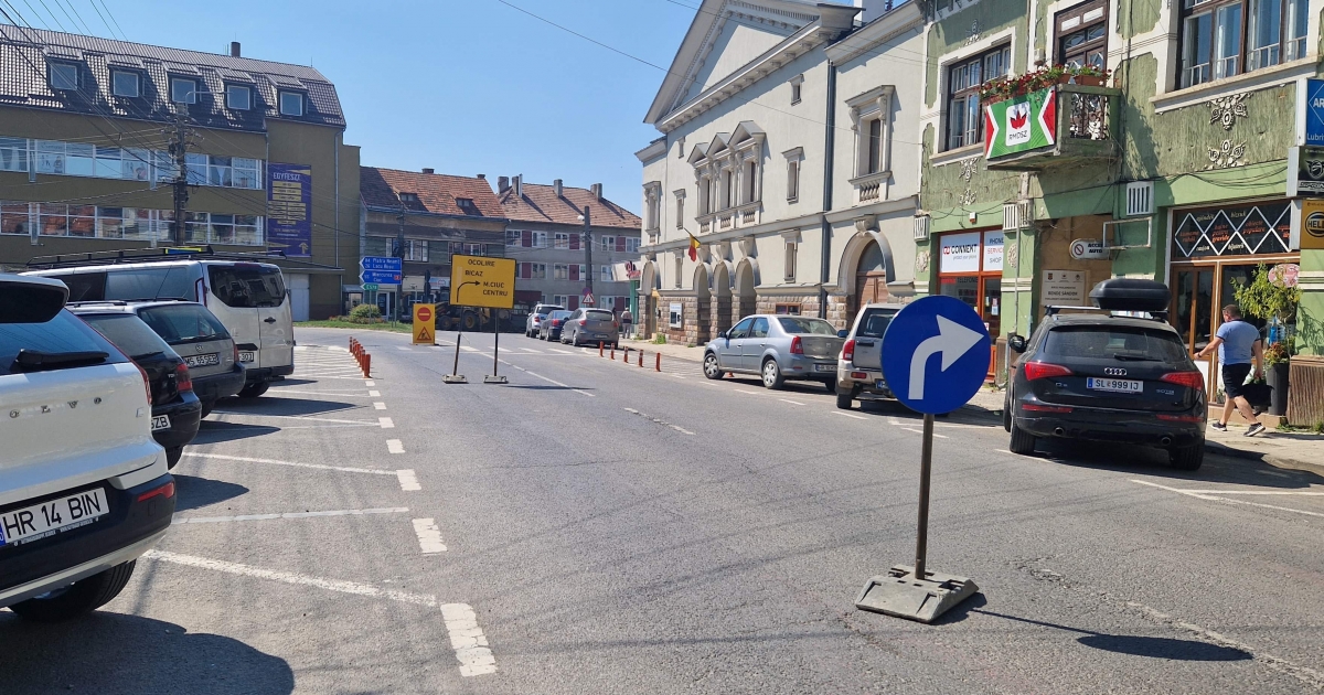 Lezárták a főtér egy részét Gyergyószentmiklóson