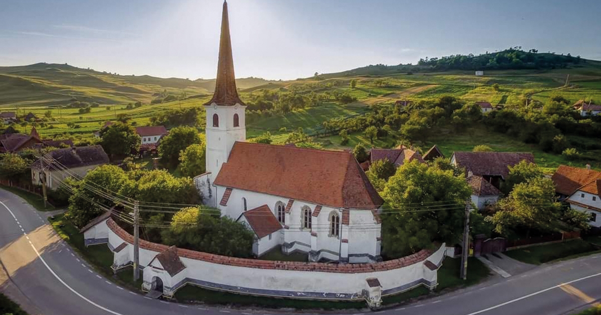 Új  köntösben, régi pompában a rugonfalvi református templom