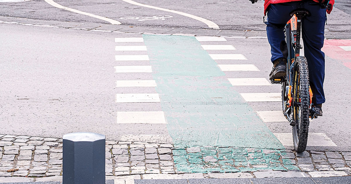 Nőtt a közúti balesetben érintett gyalogosok és kerékpárosok száma