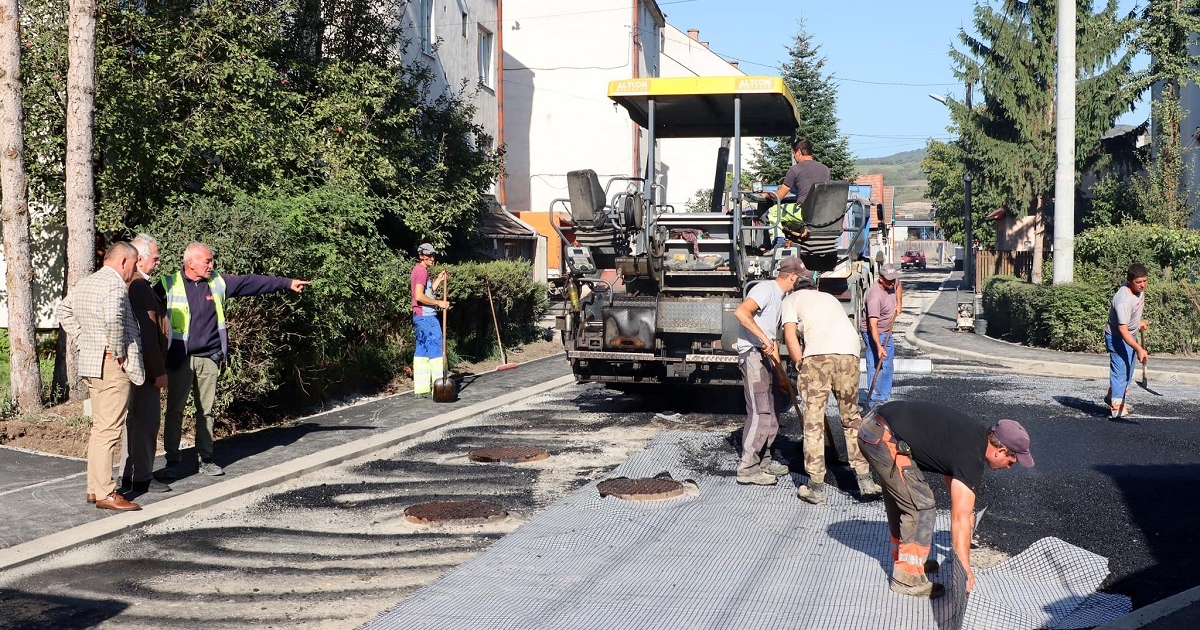 Aszfaltozzák Székelyudvarhelyen a Kós Károly utcát