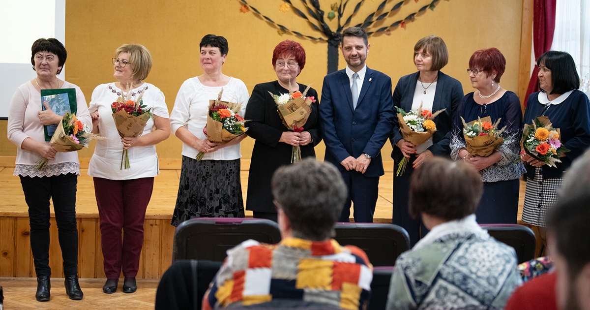 Átadták a pedagógus szolgálati emlékérmeket Székelyudvarhelyen