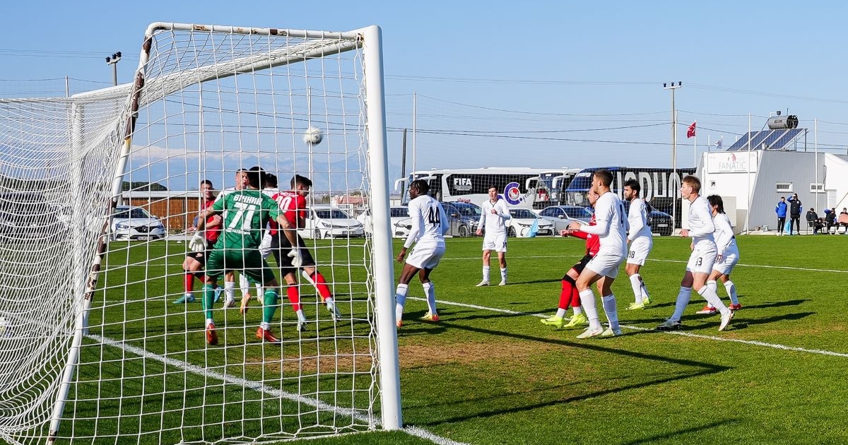 Vereség után döntetlen