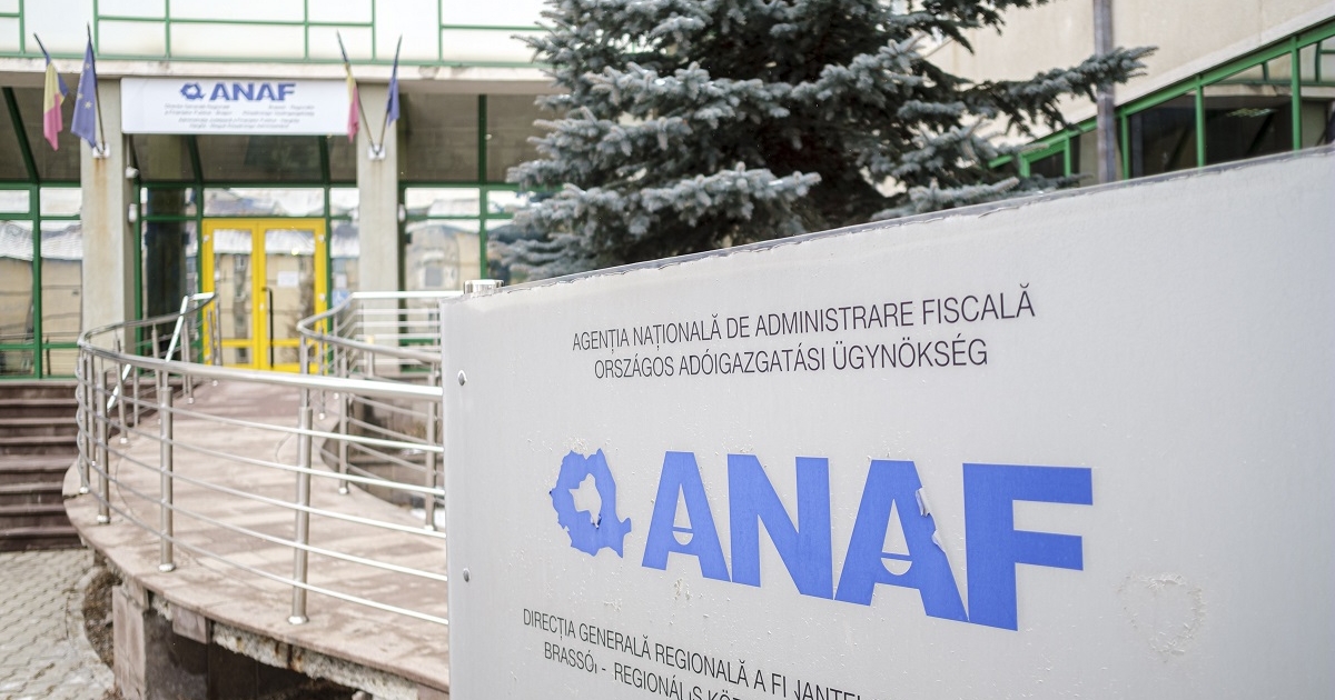 Gyanús csomag miatt próbariadó