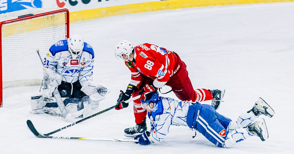 Kétmeccses előnyben a GYHK