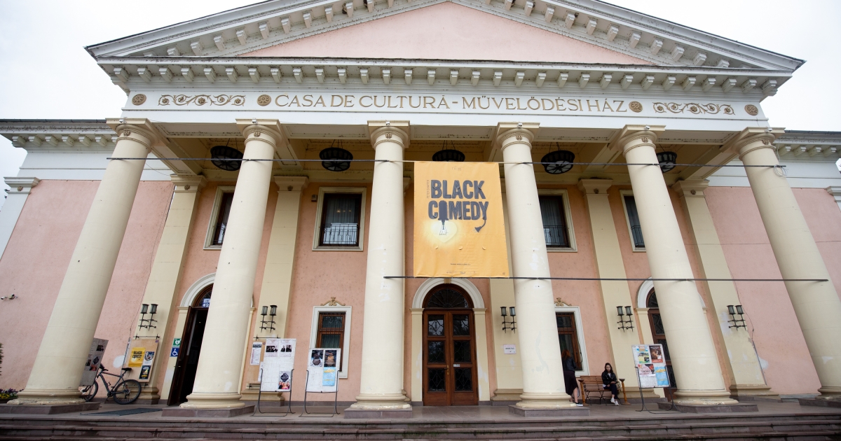 Kihagyott egyeztetések és ihatatlan csapvíz okoz gondot a székelyudvarhelyi Művelődési Ház felújítása körül