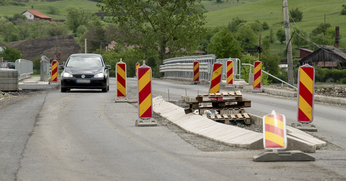 Látványos ütemben halad  a 137-es megyei út modernizálása, nyáron már kész lehet