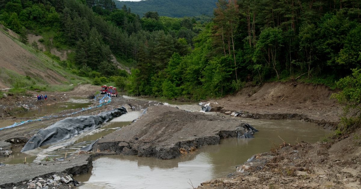 Fennáll a kiterjedt omlás veszélye
