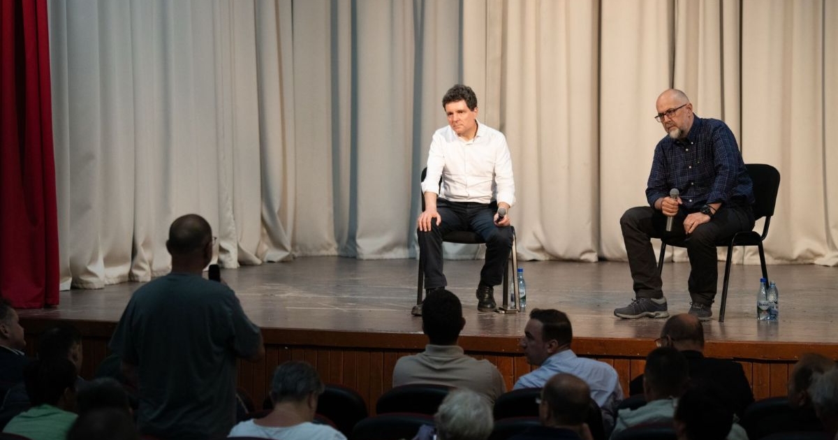 Elnök a kultúrházban: a parajdiak kérdezhették az államfőt