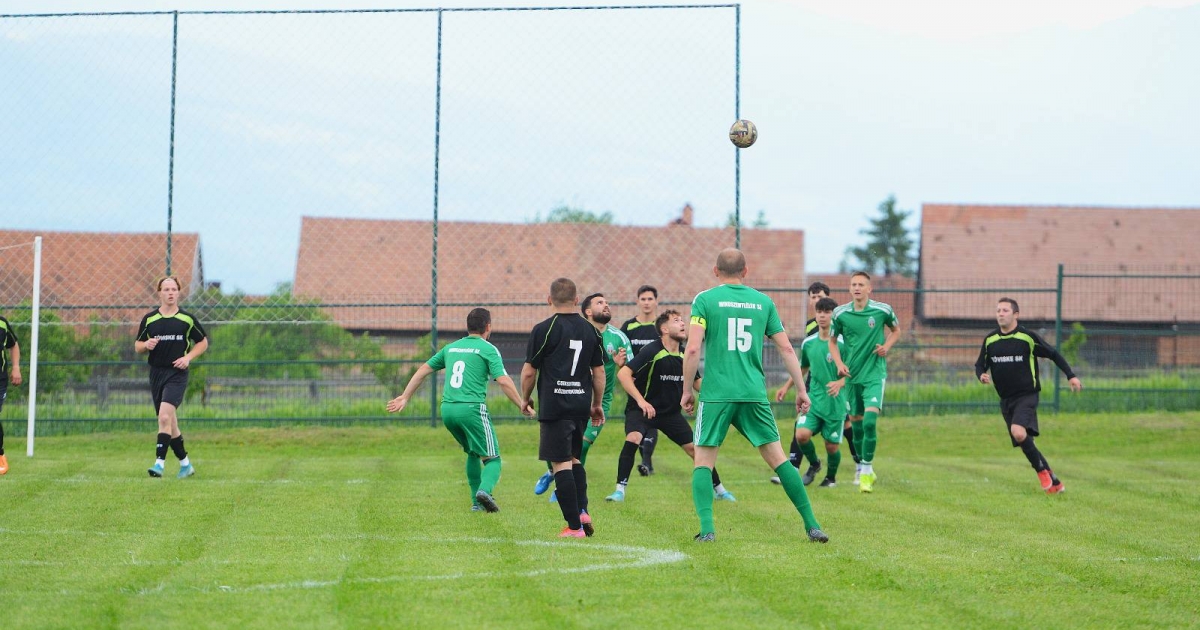 Hárman harcolnak a bajnoki címért a labdarúgó 4. Ligában