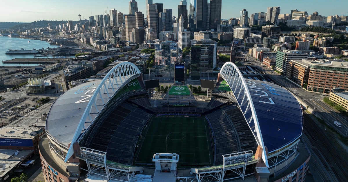 Rajtol a felduzzasztott labdarúgó klub-vb