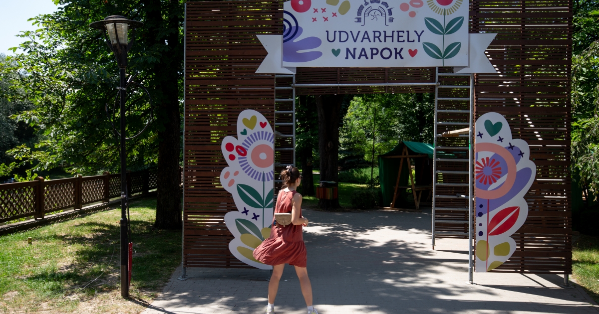 Várostörténettől a gyermeknevelésig