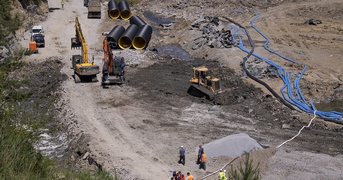 A harmadik hegesztőcsapat is dolgozik
