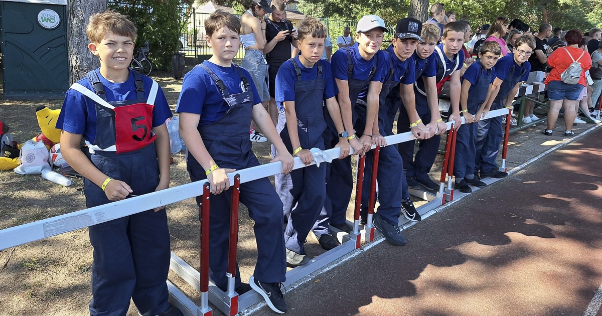 Gyermektűzoltók versenynaptárral