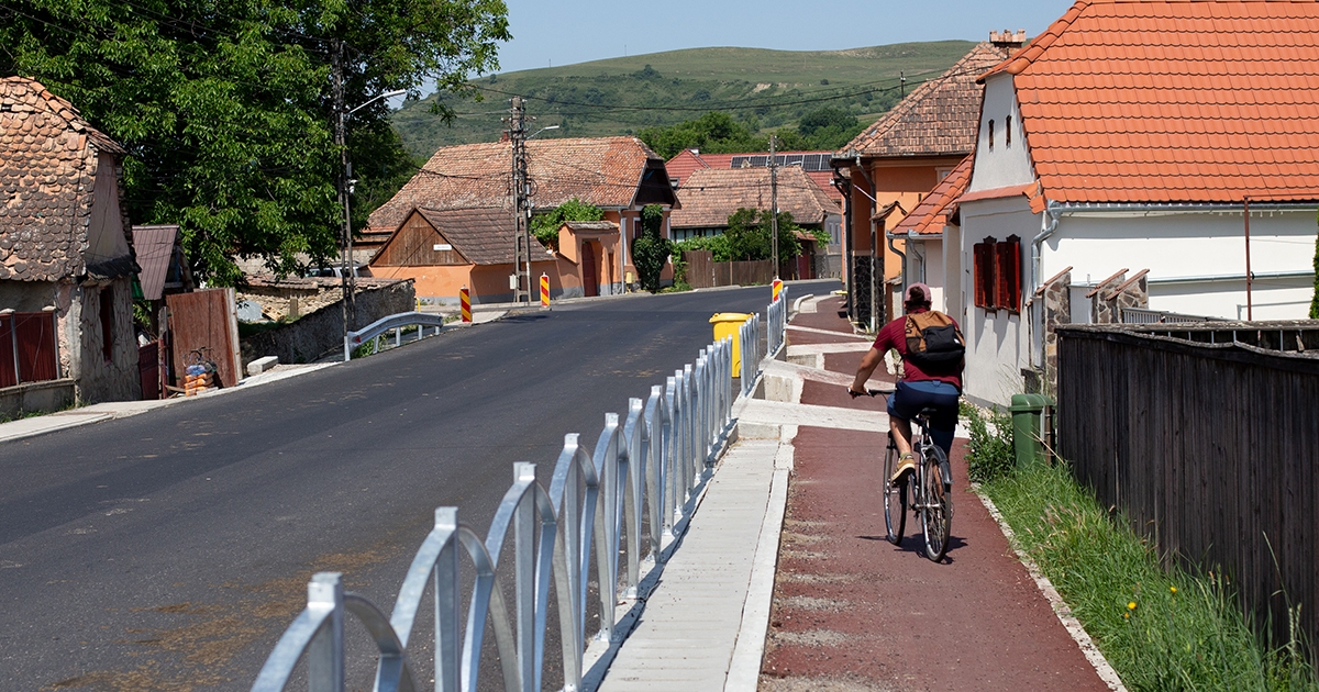 Biciklisáv a 137-es megyei út mentén: ha kész lesz, jó lesz