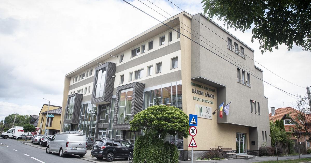 Megvásárolja a megyei önkormányzat a könyvtár épületét