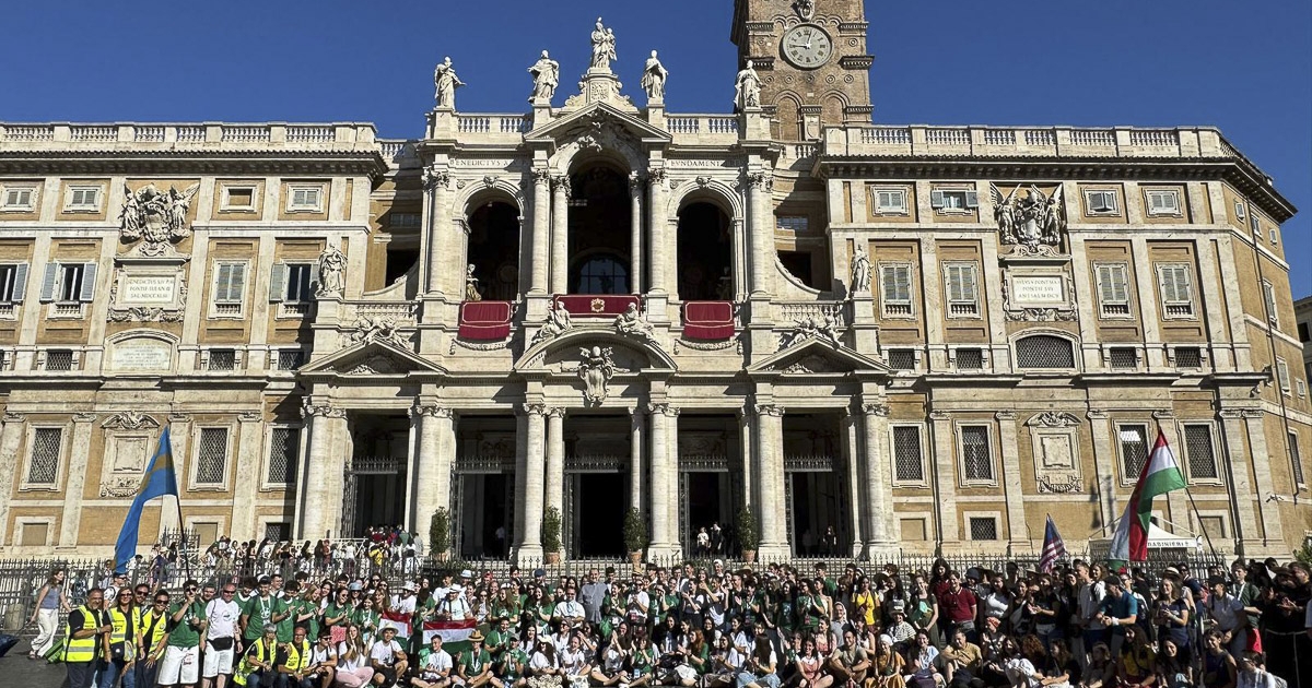 Hitben, reményben, fiatalságban