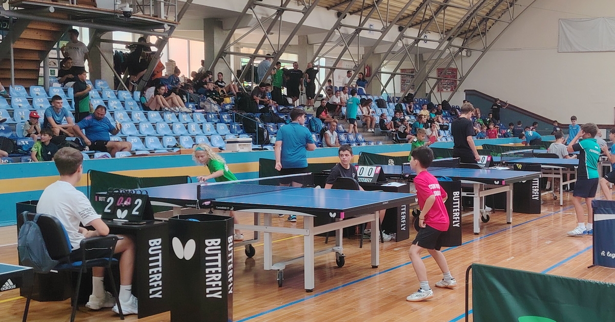 Ifik és családok küzdöttek