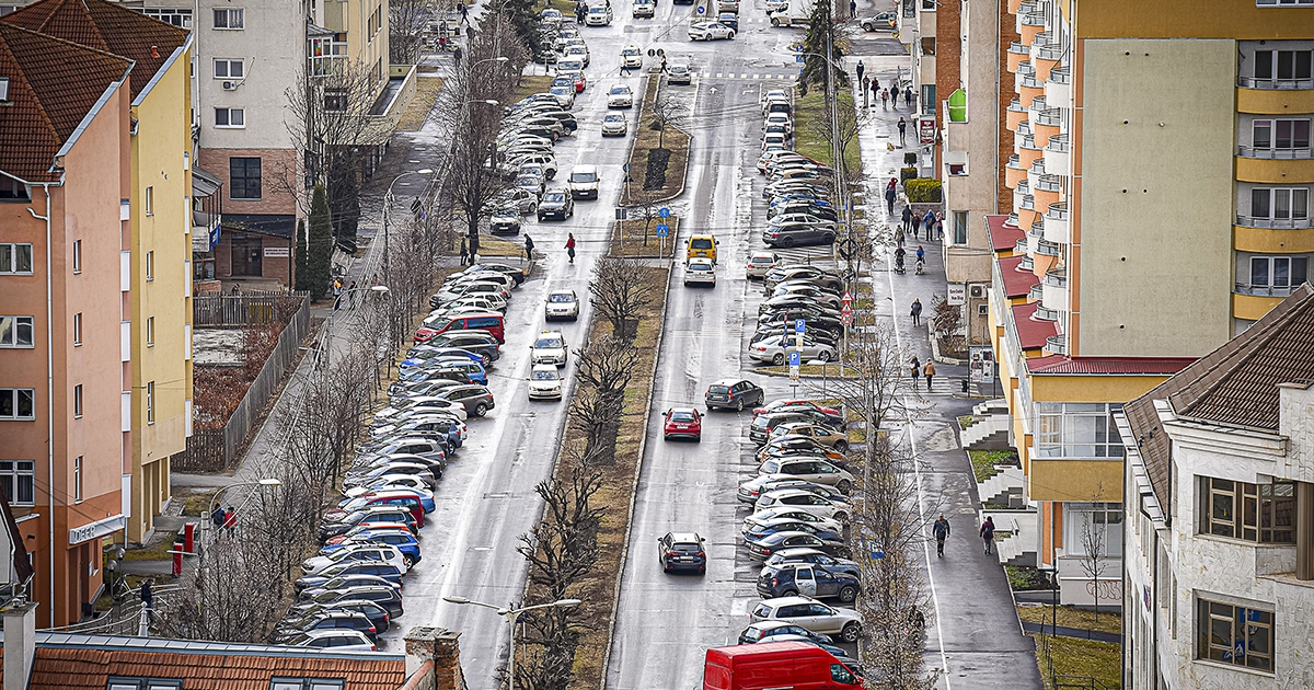 Jóval kevesebb új jármű