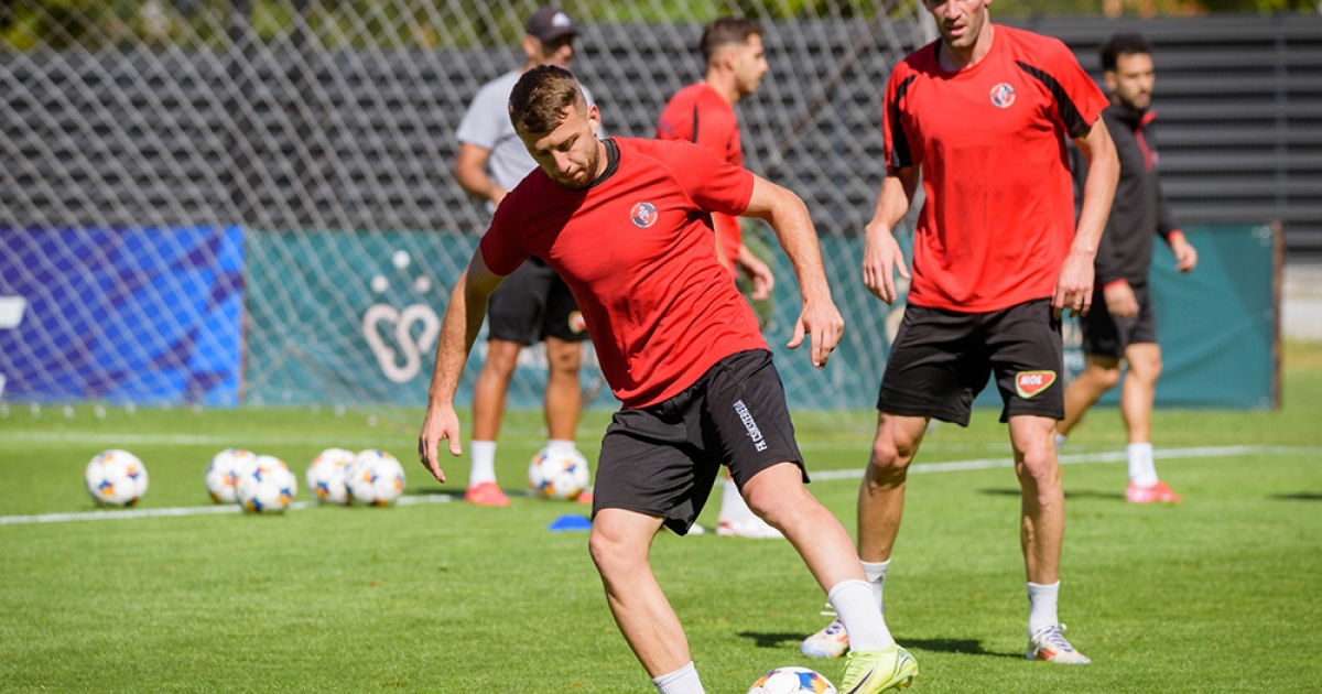 Foci és tenisz  mellett lesz Forma–1  is