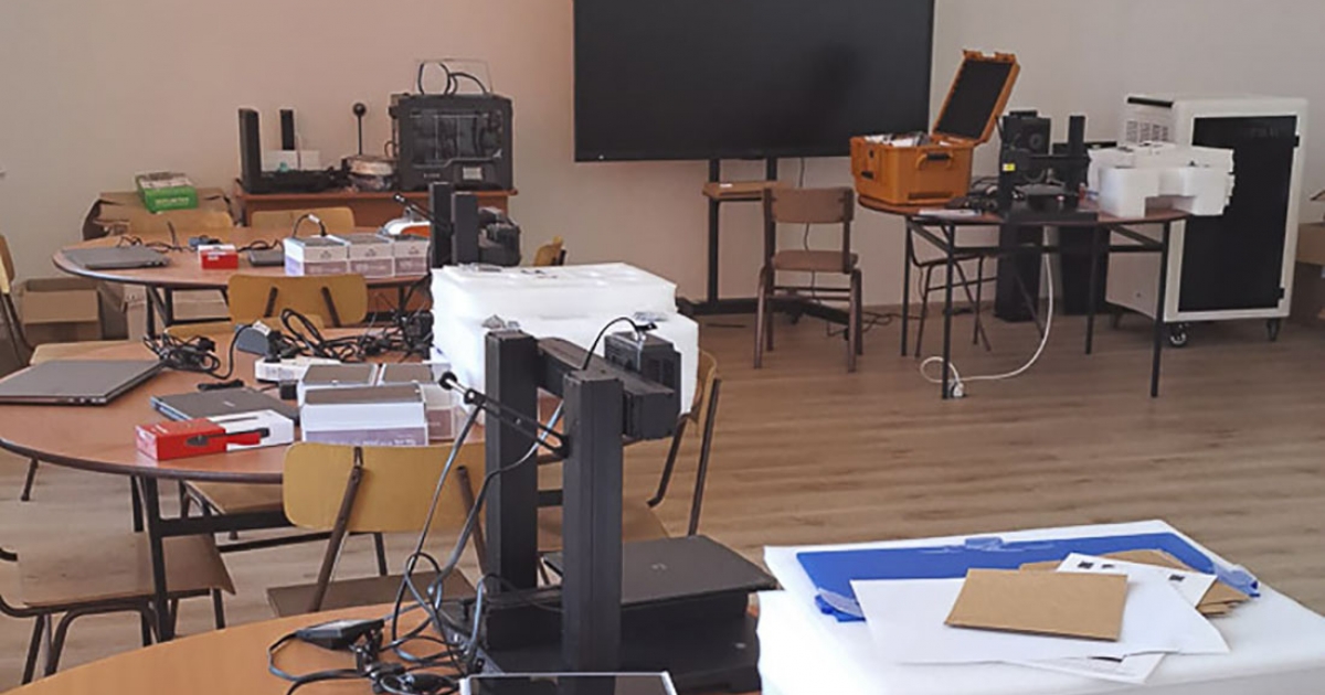 Okoslabor a Salamon Ernő Gimnáziumban