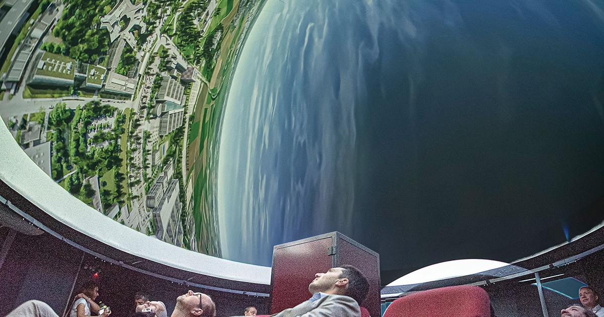 Vetítések a planetáriumban