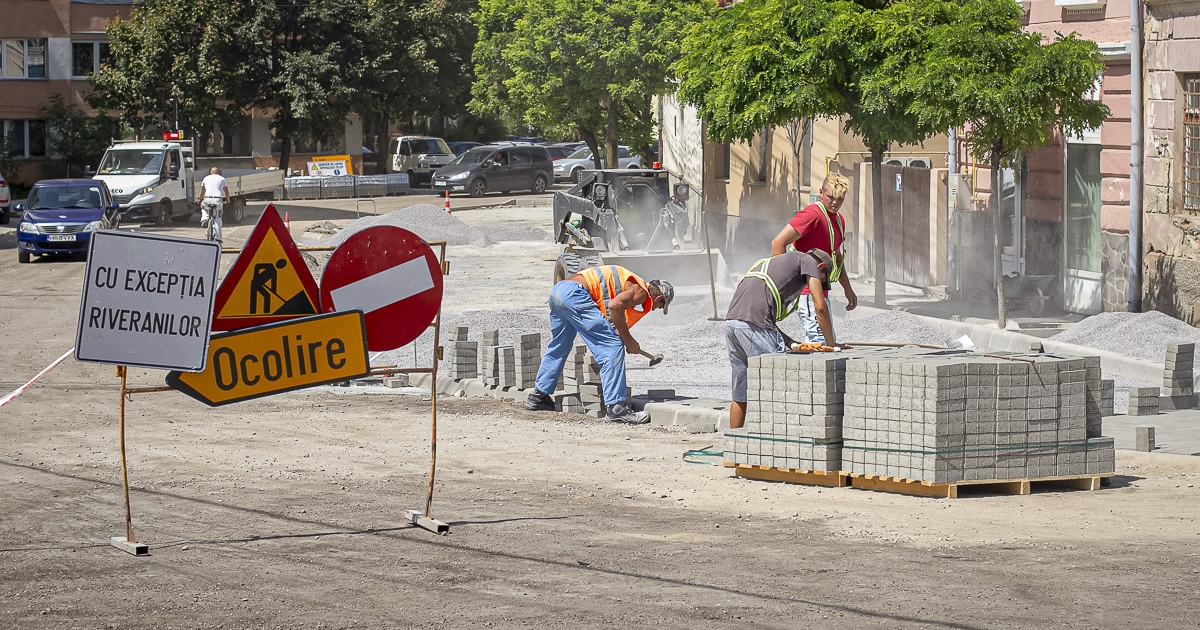 Balesetveszélyesek az utak, a jogi szabályozás terén is lemaradt az ország