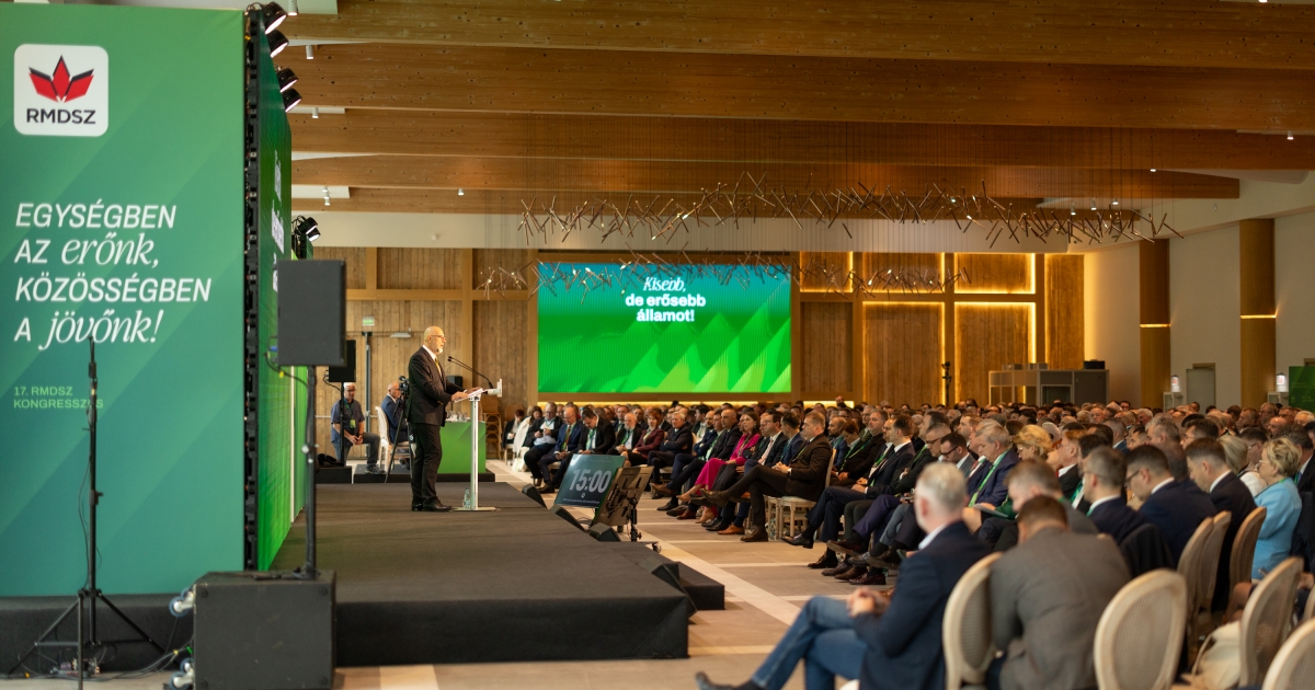 Stratégiai dokumentumot fogadtak el a küldöttek, bevetik a mesterséges intelligenciát