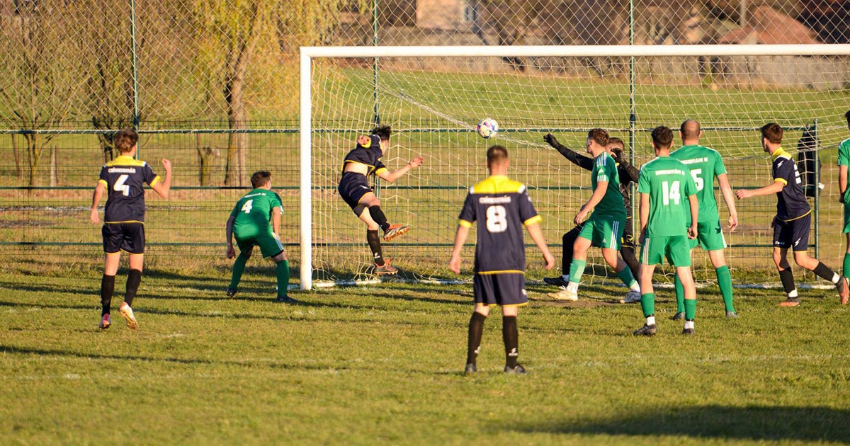 Félúton egy pont a különbség a 4. Liga dobogósai  között