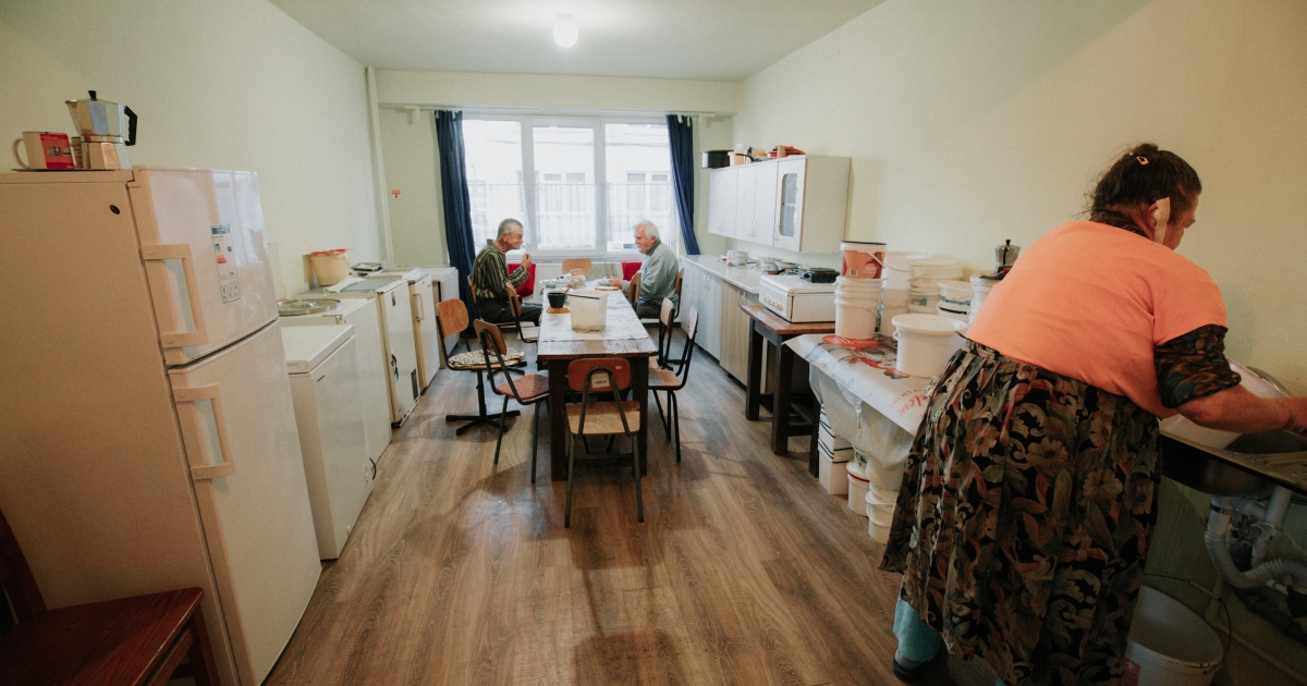 Több férőhely a hajléktalanszállón