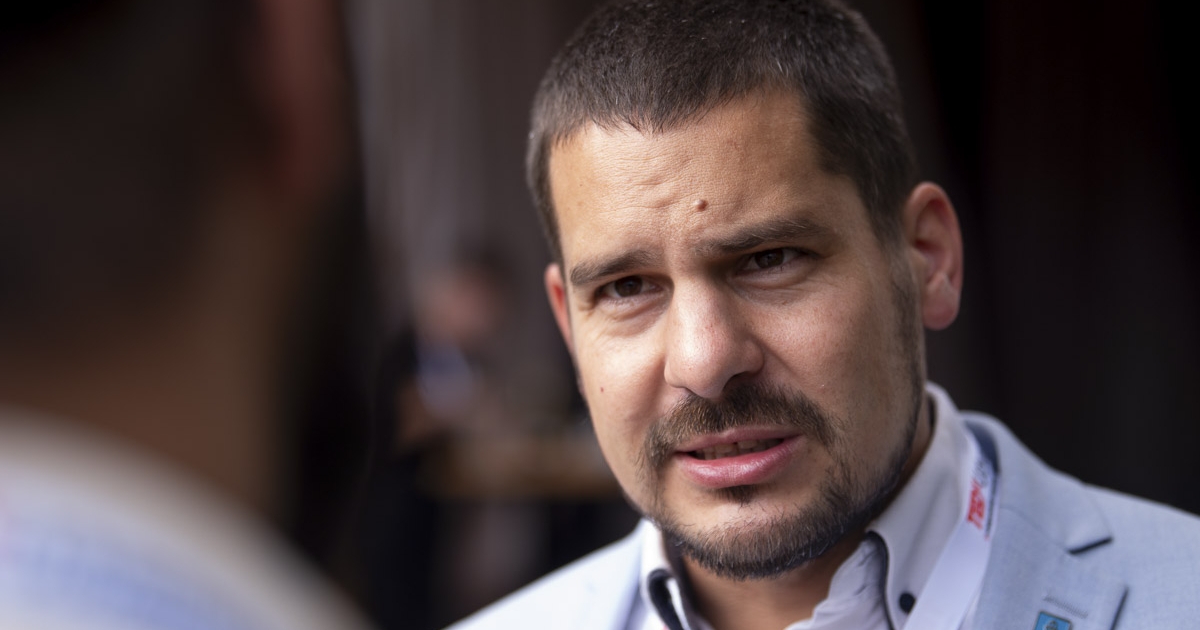 Kopogtatás nélkül rúgja ránk az ajtót az MI