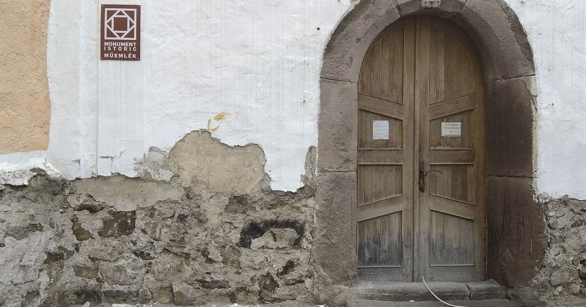 Fél évezredes vakolatra bukkantak