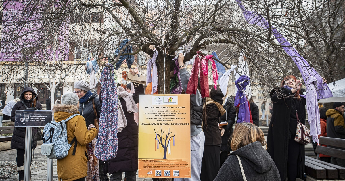Tizenhat nap a nők elleni és a családon belüli erőszak ellen