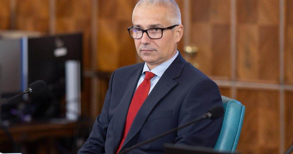 Doktori disszertációja felét másolhatta a miniszter