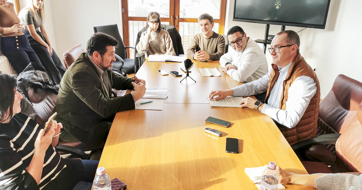 Találkozott a polgármester a tüntetések kezdeményezőjével