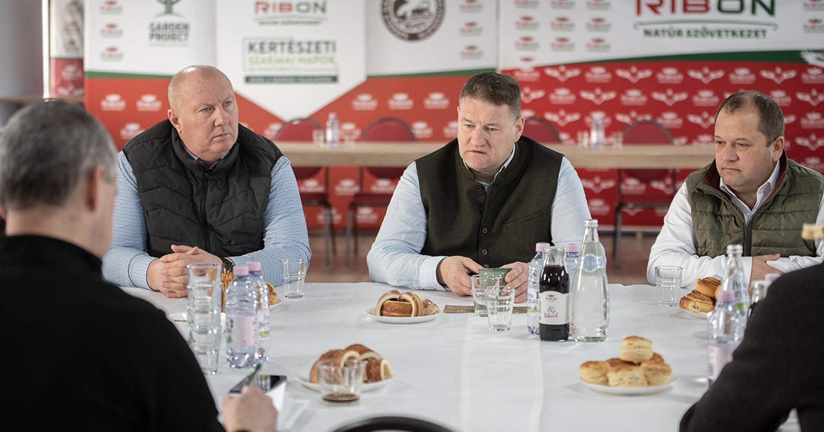 Kertészeti konferencia és metszőtanfolyam Csíkmadarason