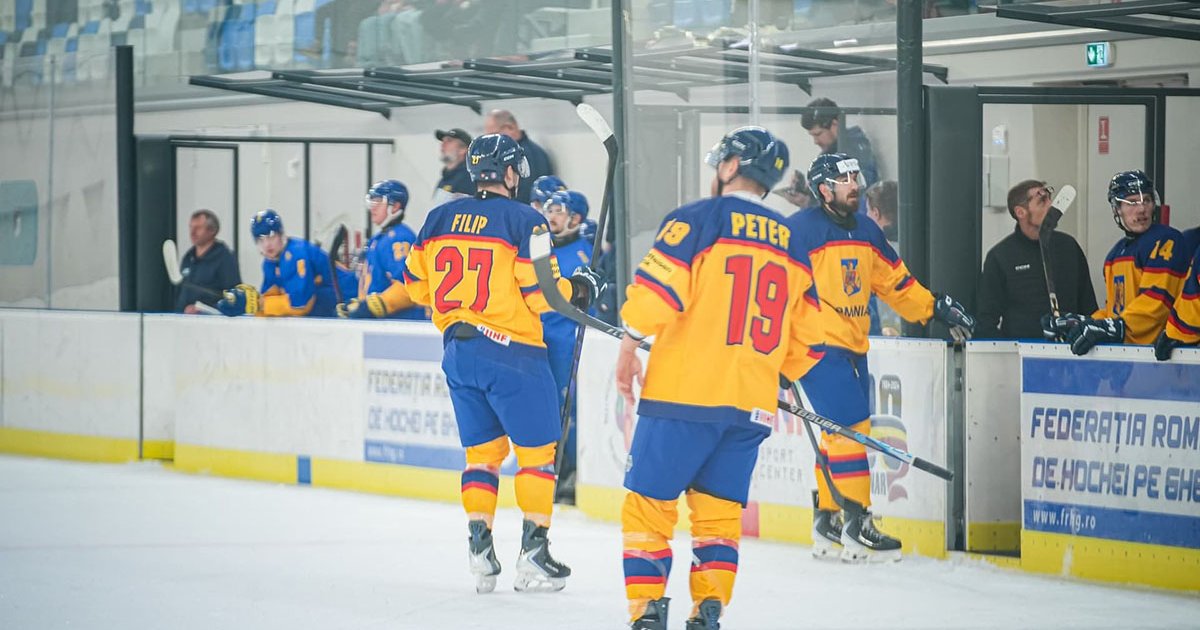 Hazai tornán a jégkorong-válogatott